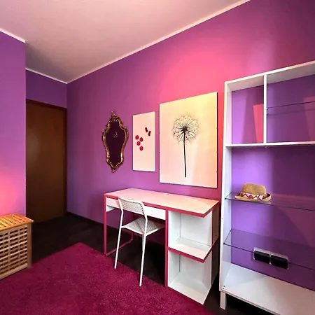 Casa Magenta